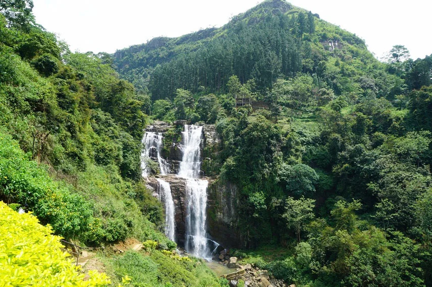 ramboda-waterfalls-srilanka